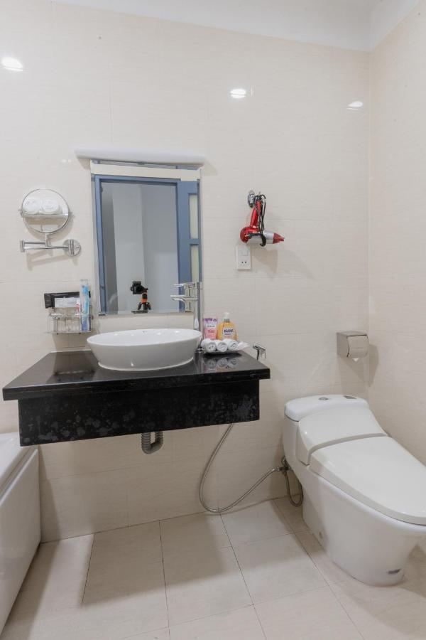 Khách sạn A25 - 14 Lương Hữu Khánh 2*