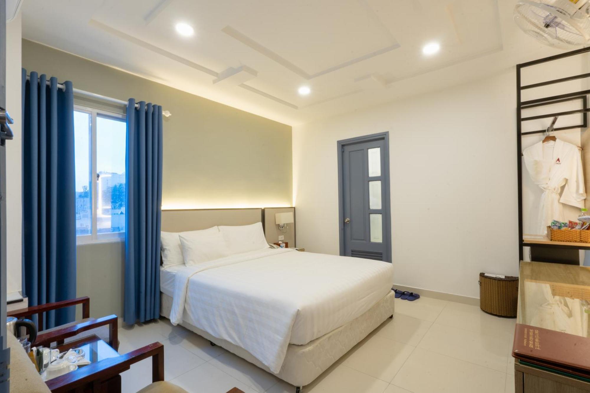 Khách sạn A25 - 14 Lương Hữu Khánh