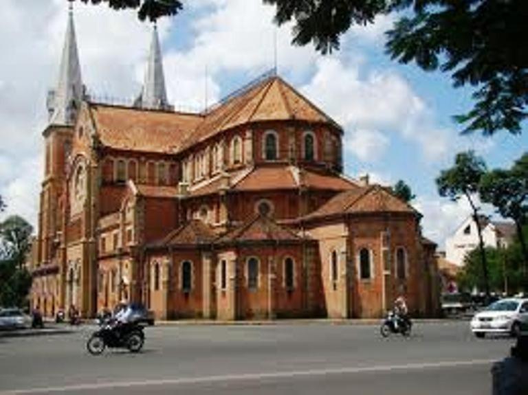 A25 - 14 Lương Hữu Khánh Khách sạn 2*