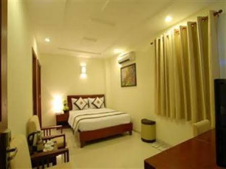 Khách sạn A25 - 14 Lương Hữu Khánh